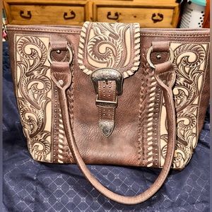 Concealed carry handbag